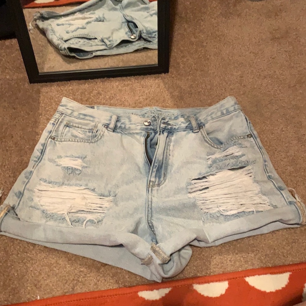 AE Mom Shorts